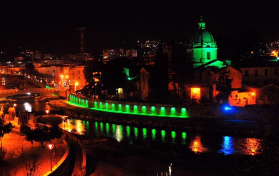 Cosenza partecipa all'evento globale 'Earth Hour', luci spente alla confluenza dei fiumi 51 confluenza illuminata 1
