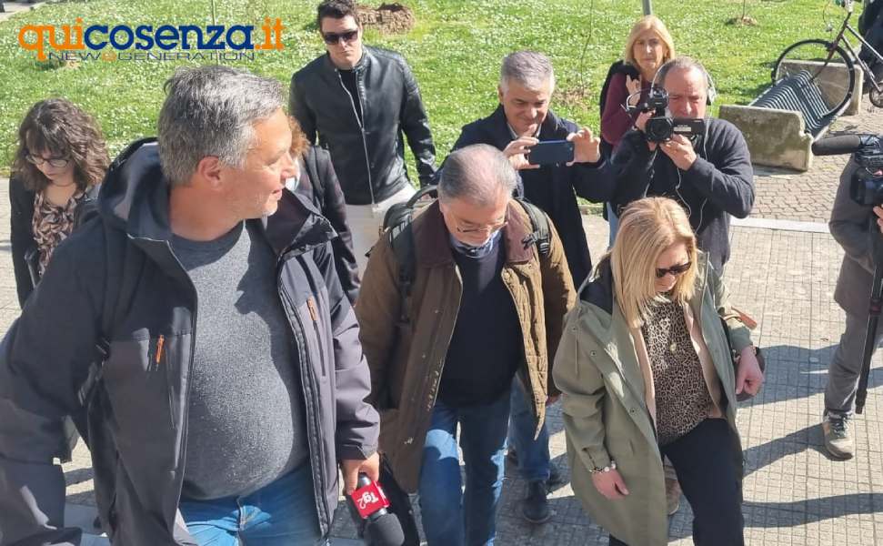 Caso Bergamini, è il giorno di Donata: «dedico questa udienza a Denis e a papà» 54 cosenza donata bergamini tribunale processo Denis 02