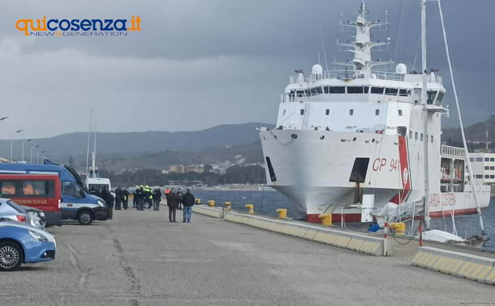 diciotti nave migranti reggio calabria 01