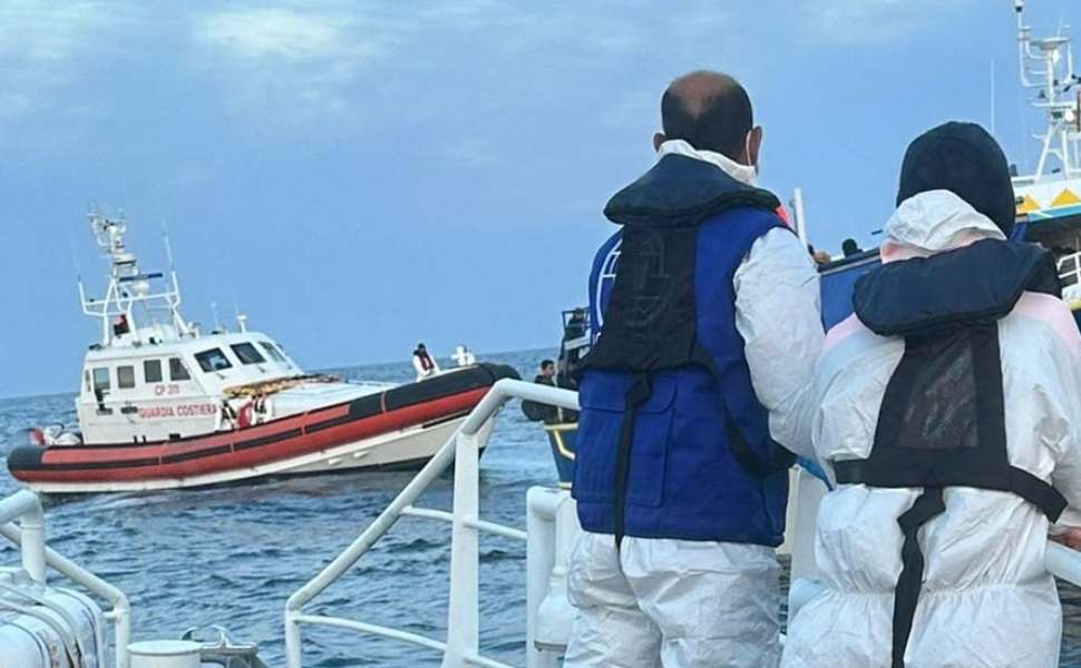 guardia costiera migranti generico