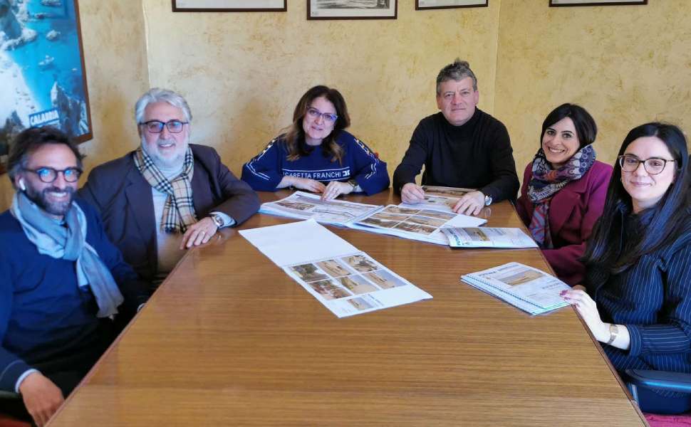 incontro amministratori e ditta spezzano albanese