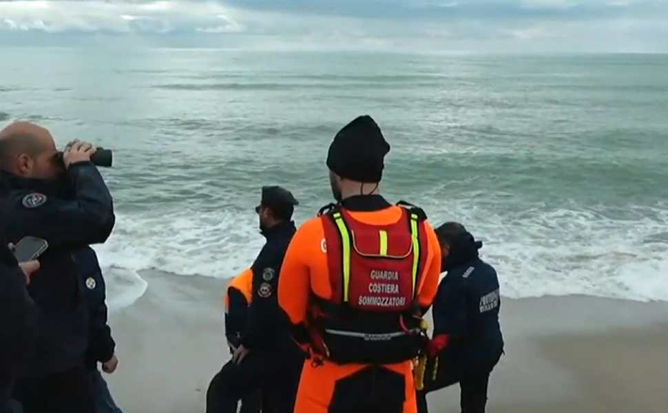 ricerche cutro naufragio 1