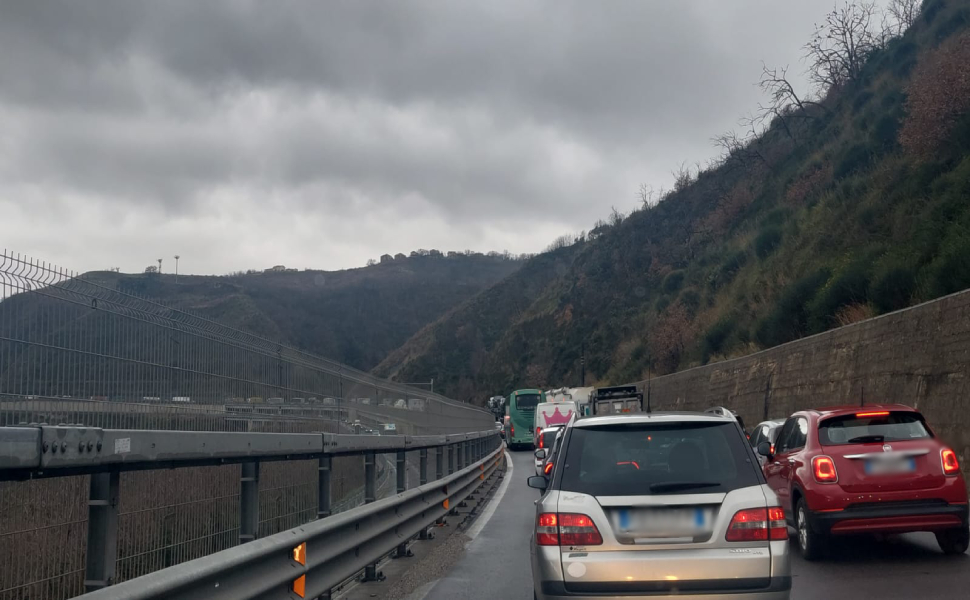 traffico in tilt su A2 1