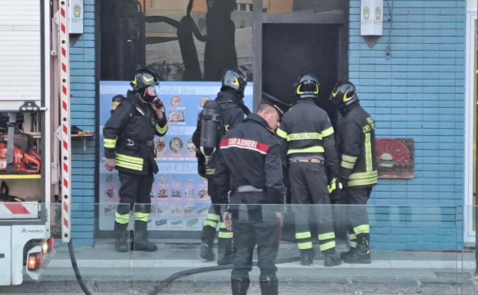 vigili fuoco intervento piazza bilotti cosenza