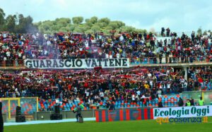 Cosenza Pisa Guarascio Vattene