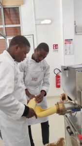 Pastificio SAM Adama Traore e Sadia Diaby produzione pasta fresca