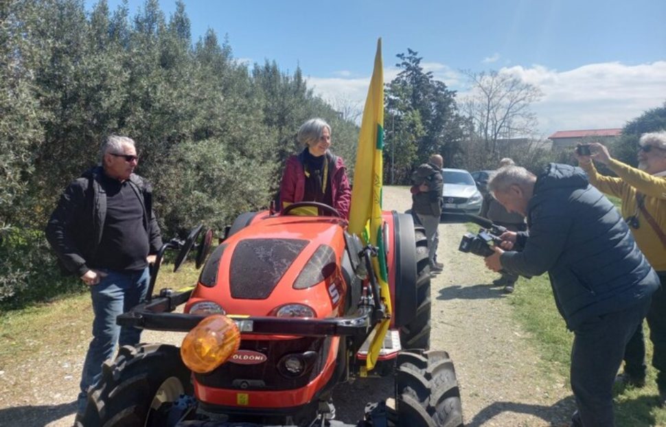 Coldiretti dona un trattore alla Doria