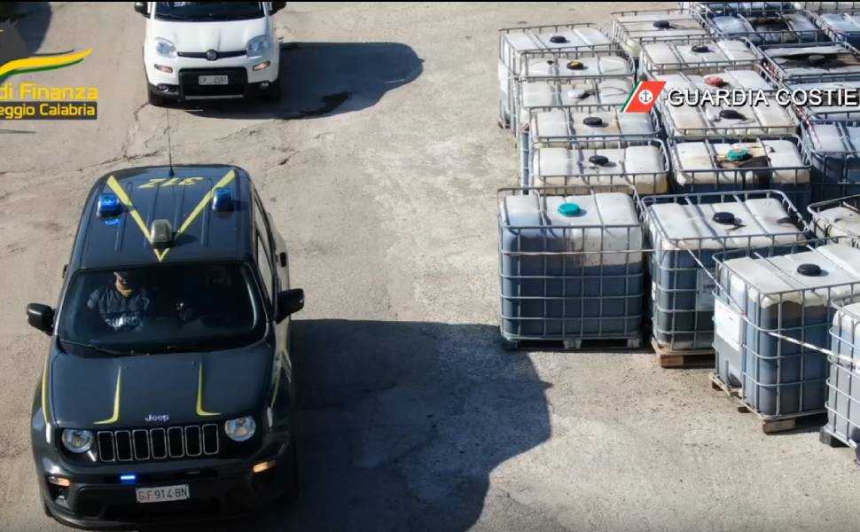 finanza guardia costiera sequestro idrocarburi