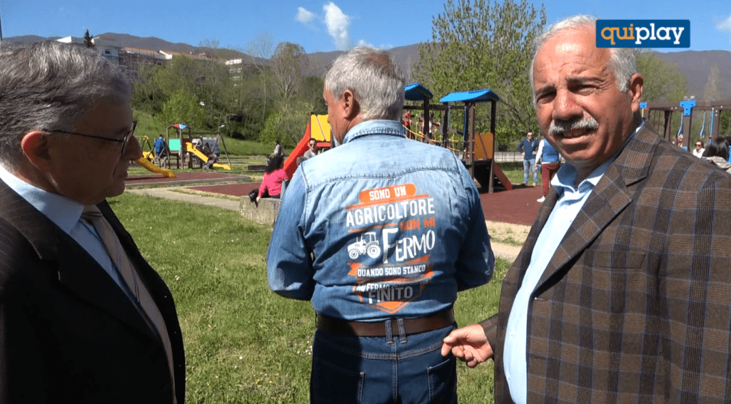 foto benedizione trattore