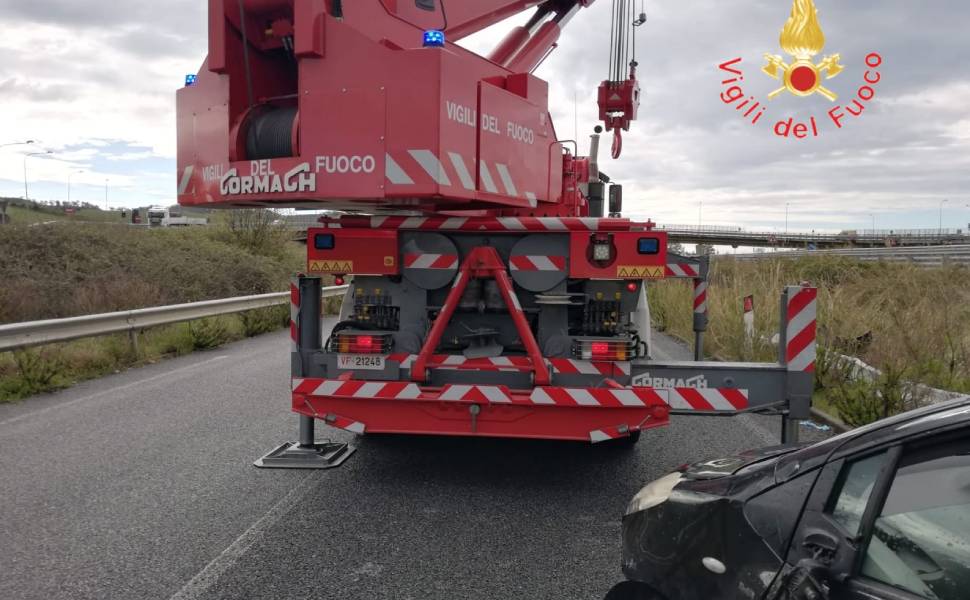 incidente stradale germaneto cz vvff 02