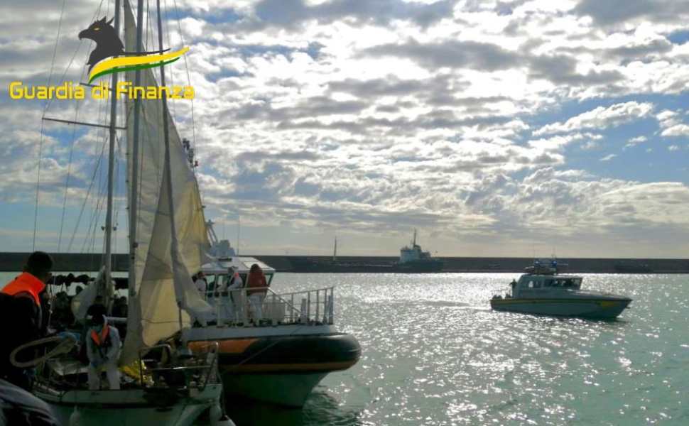 sbarco 26 aprile torre melissa gdf 01