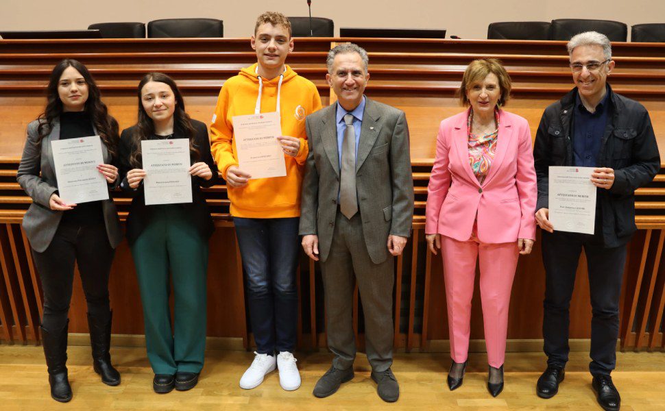 Rettore Unical e premiati