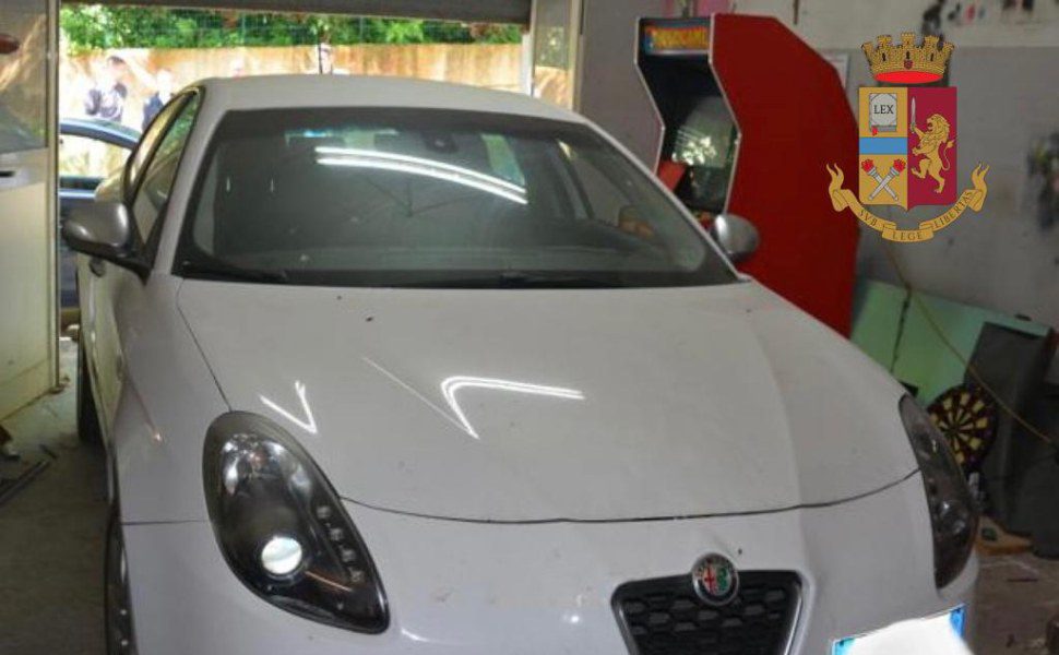 auto rubata polizia vibo