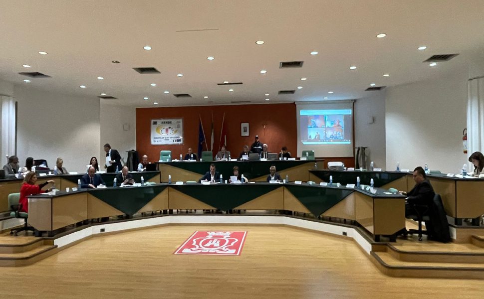 Città unica, il comune di Rende: «si blocchi la proposta di legge» 51 città unica