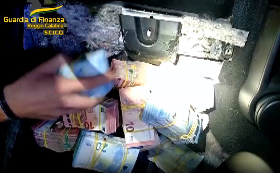 La 'ndrangheta nel commercio di prodotti petroliferi, maxi sequestro da 80 milioni di euro 54 finanza ndrangheta prodotti petroliferi sequestro