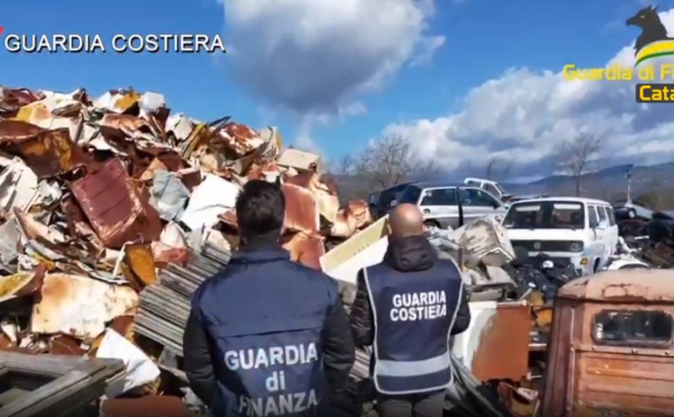 lamezia terme sequestro centro demolizione 02