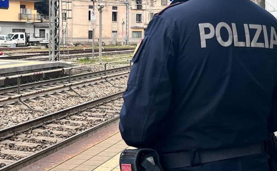polizia stazione