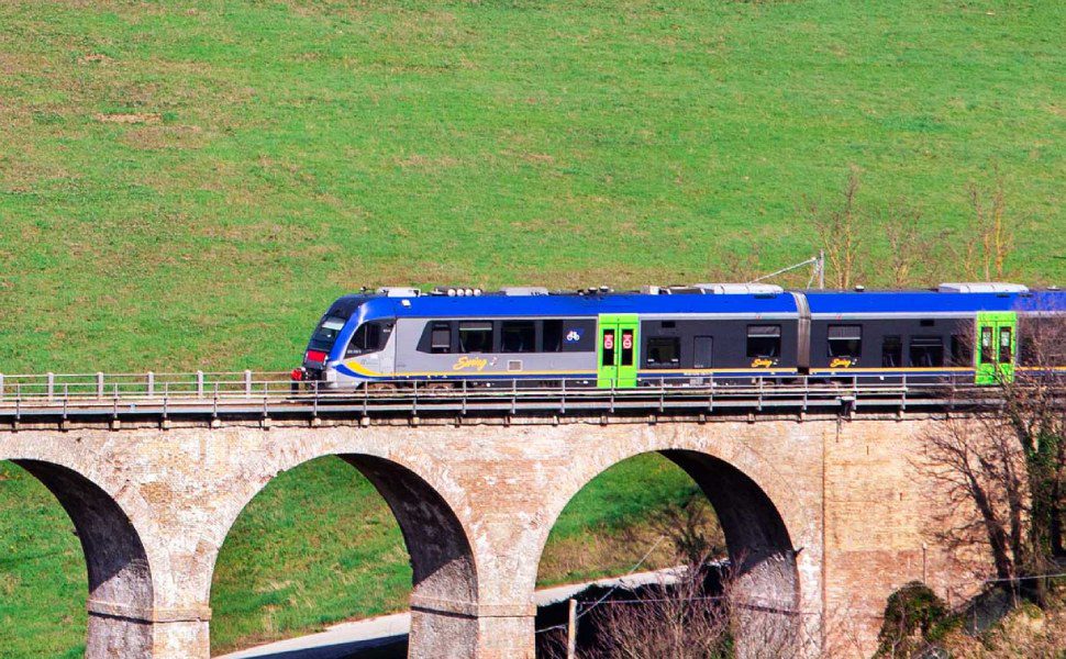 treno ferrovie stato generica