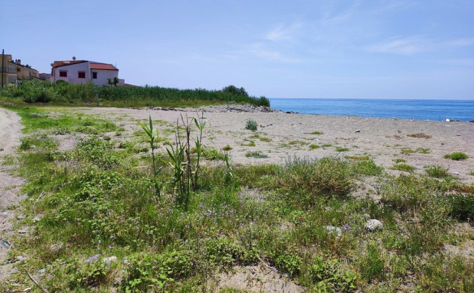 Belvedere marittimo - degrado per stagione turistica spiaggia