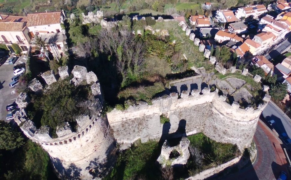 Castello Belvedere-Marittimo-