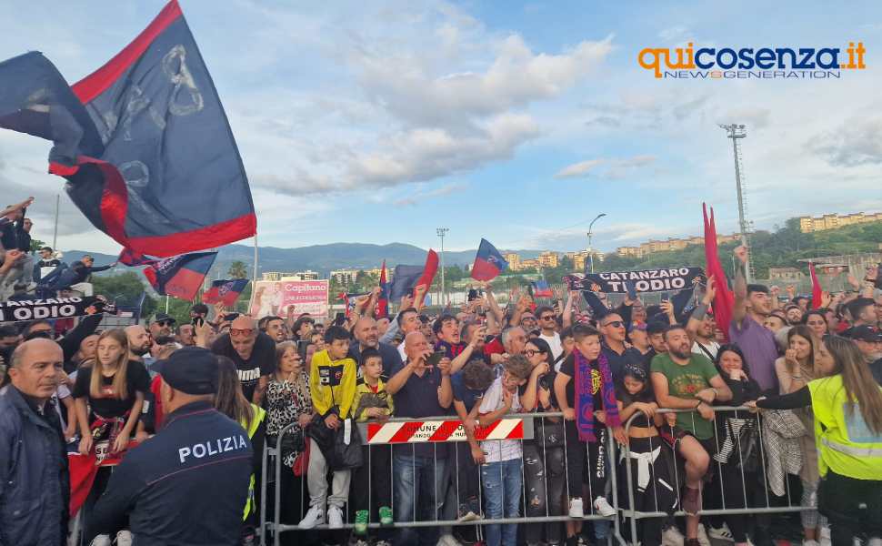 Festa al marulla dopo Brescia Cosenza 01