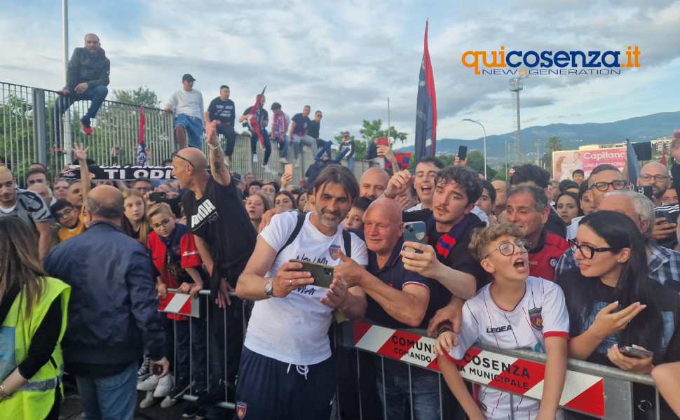 Festa al marulla dopo Brescia Cosenza 03