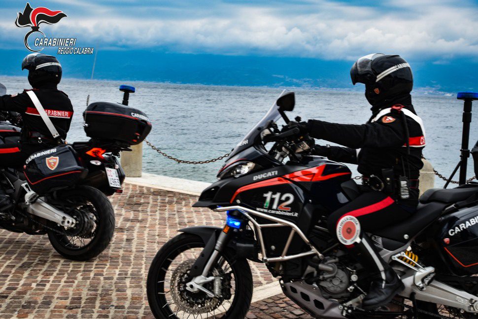 Spintona una donna e fugge con la sua auto: beccato e arrestato 21enne di Trebisacce 51 REGGIO-CALABRIA-–-MODENA.-ARRESTATO-21ENNE-DI-TREBISACCE-PER-RAPINA-A-DONNA-62ENNE-