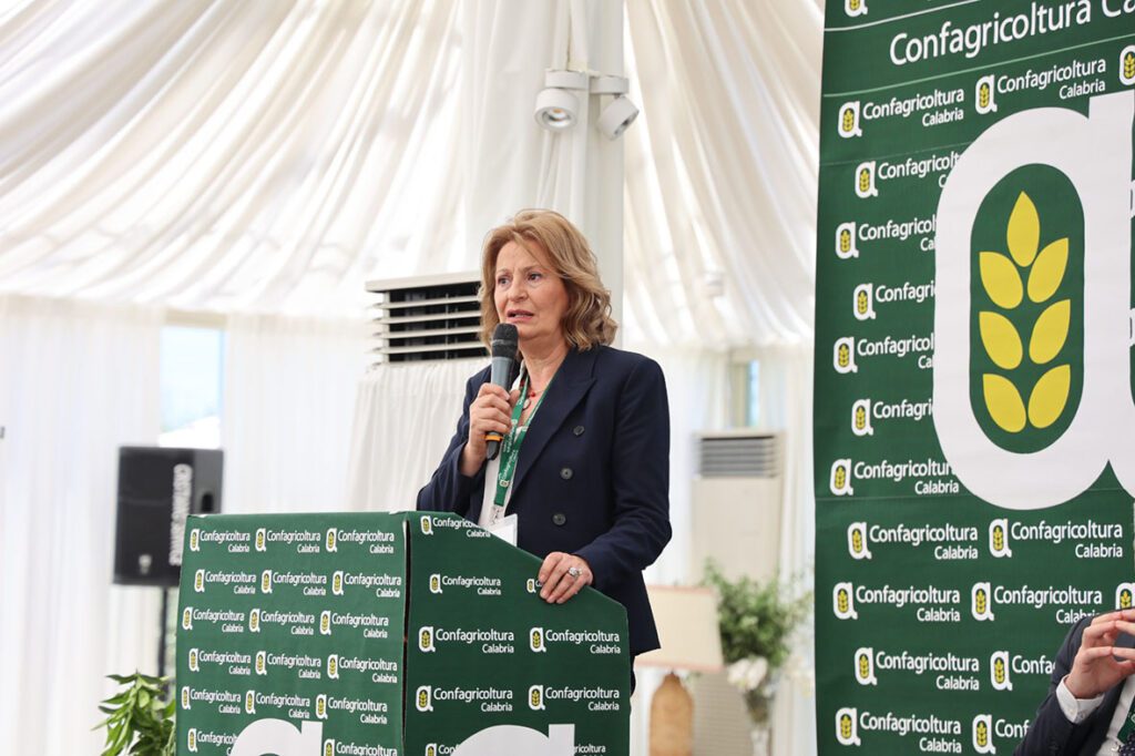 Percolato nei fiumi, agricoltori cosentini preoccupati: «raccolti a rischio, si faccia presto» 1 Paola Granata