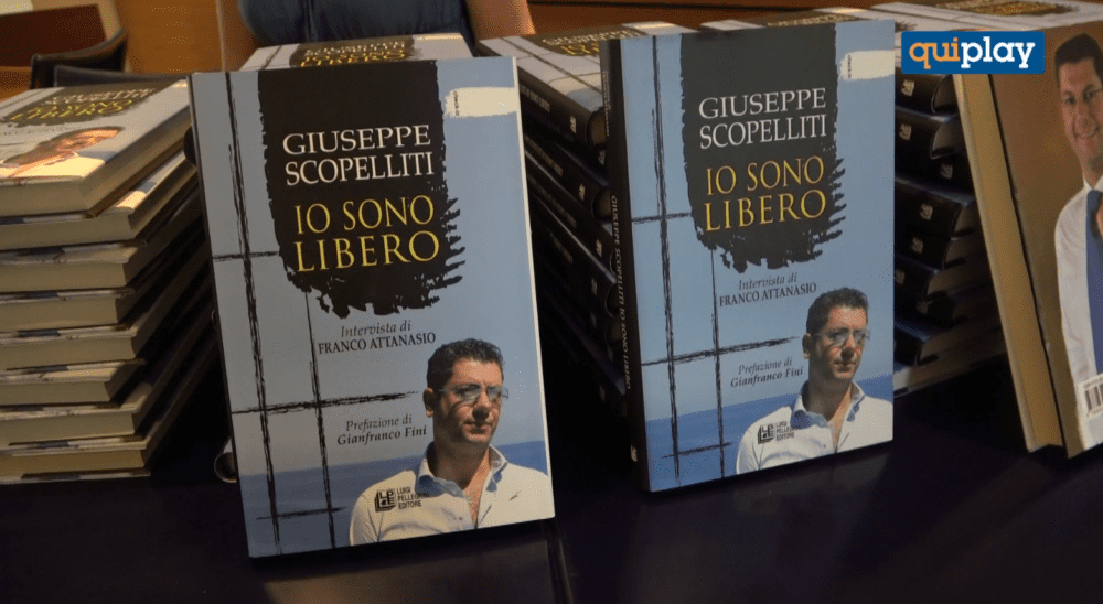 foto libro2023 07 19 135826