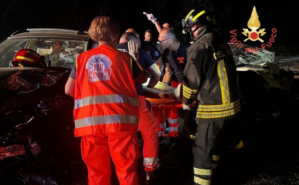 Violento Incidente Sulla Statale 107, Quattro Persone Ferite - Quicosenza