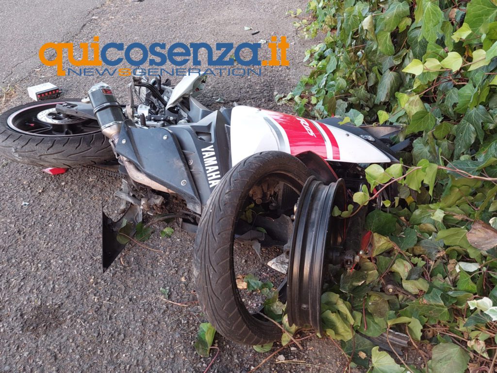 Tragico incidente a Castrovillari, muore un ragazzo di 16 anni 1 moto castrovillari 2 1