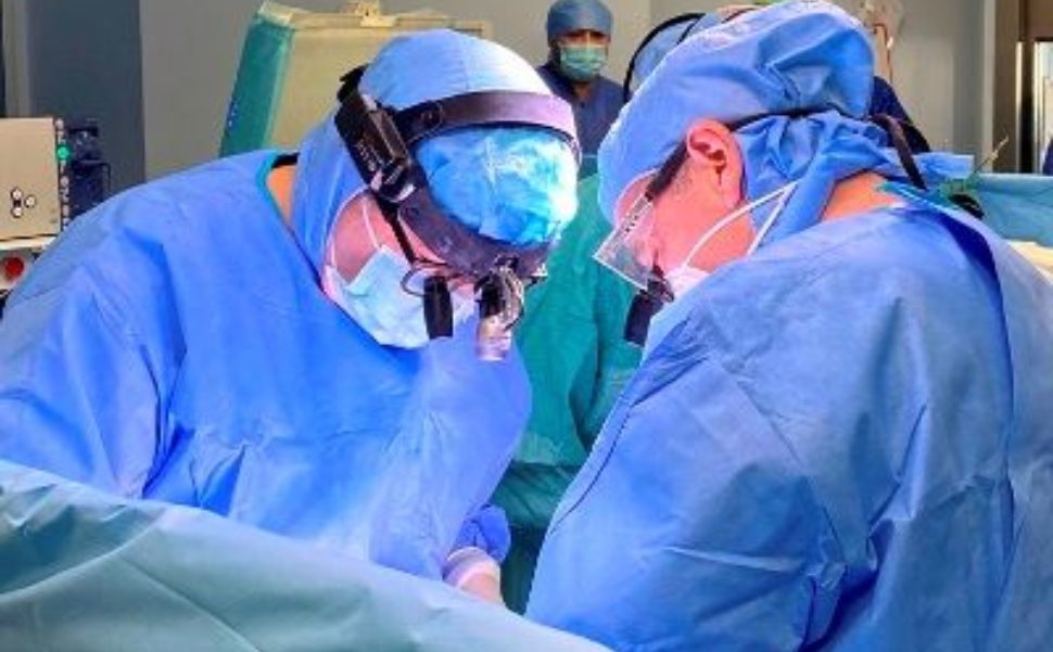 Cardiopatia congenita, operata su tutte le valvole del cuore: eccezionale intervento al Gom 51 Gom
