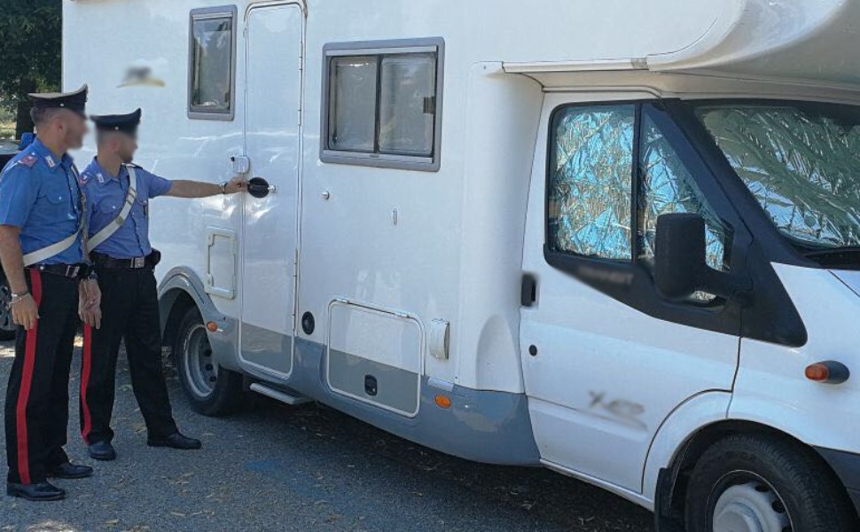 carabinieri controllo camper generico