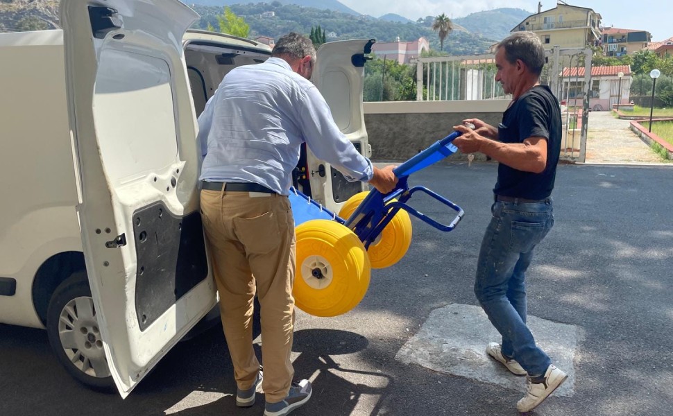 disabile carrozzina cetraro spiaggia
