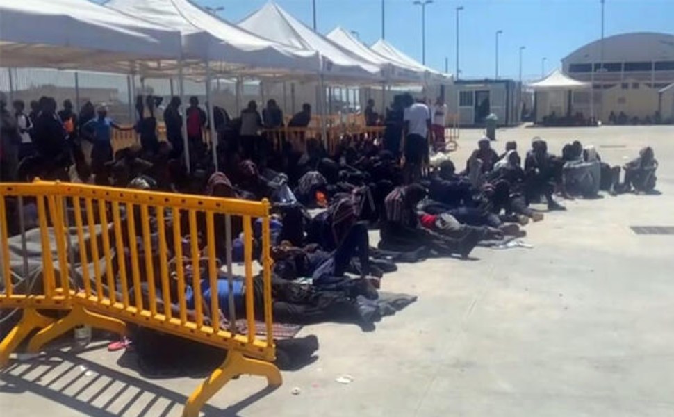 migranti porto empedocle