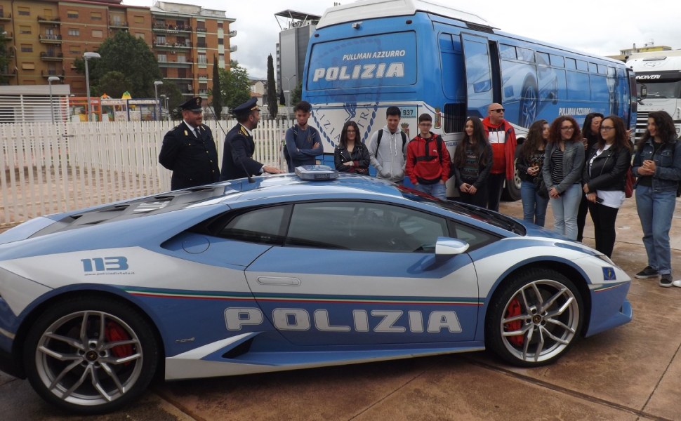 pullman azzurro polizia di stato