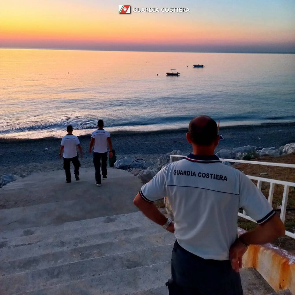 sequestro ombrelloni e lettini soverato 297257