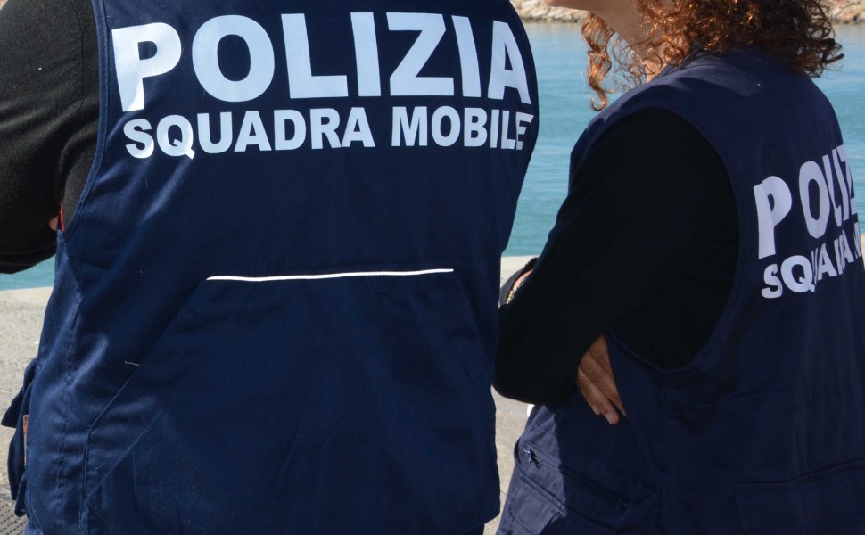 squadra mobile mare spiaggia