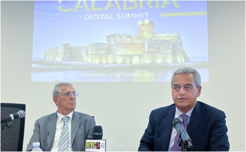 La Calabria si avvia alla digitalizzazione nella PA con il progetto 'Digital Summit' 51 DIGITAL-SUMMIT
