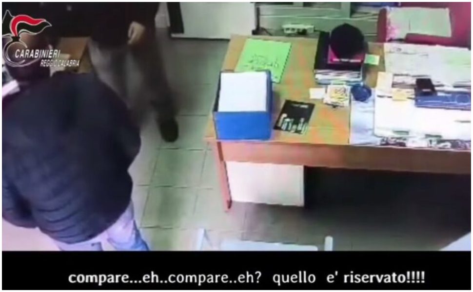 «Abbiamo una serie di ossa ma non sappiamo di chi sono». Lo scempio delle 460 salme sparite 51 blitz-cimitero-civitanova