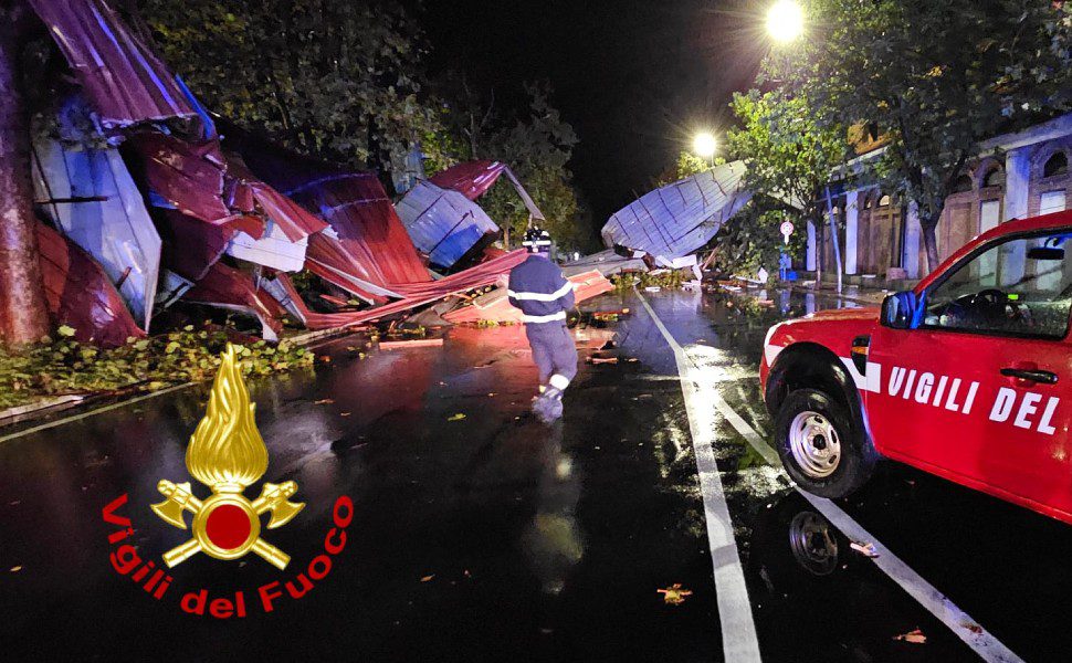 danni crotone maltempo vento 01