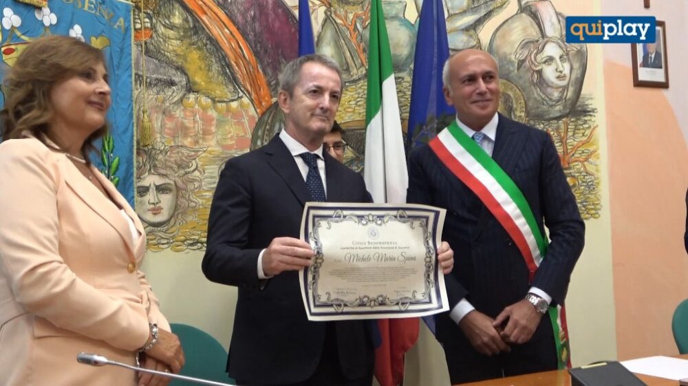 Conferimento Civica Benemerenza, Caruso: “il questore Spina ha dato tanto alla nostra città” 1 foto civica benemerenza 2023 09 21 092829 scaled