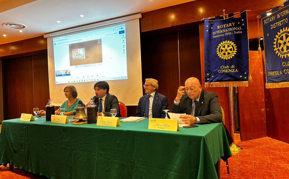 Cosenza: dati Invalsi 2023 e crisi della Scuola, club Rotary «urgente una svolta partecipata» 55 foto convegno invalsi rotary cosenza 02