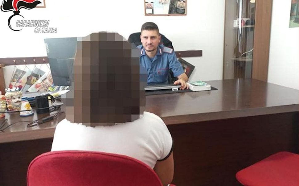 Abusi sessuali su 7 studentesse minorenni, arrestato preside. La denuncia di una 15enne 68 Abysi Studentesse