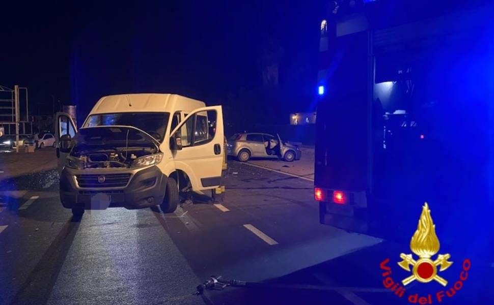 Incidente 106 crotone 02