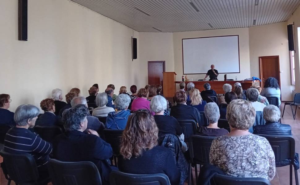 Uniter presila universita terza eta