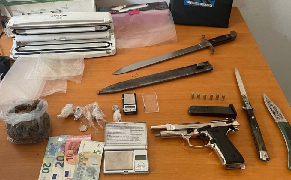arresto sorvegliato speciale armi droga reggio