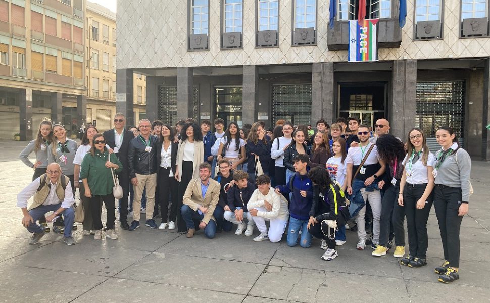 comune-di-cosenza-studenti-fermi