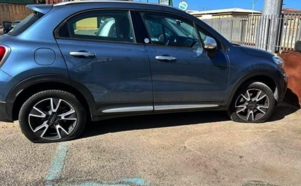 foto auto dirigente cariati