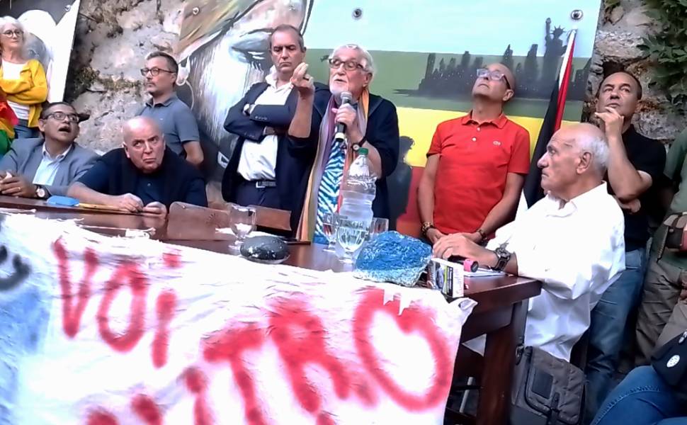 lucano a riace incontro 02